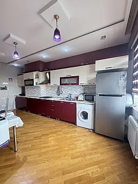 Kirayə verilir 3 otaqlı mənzil 110 m²