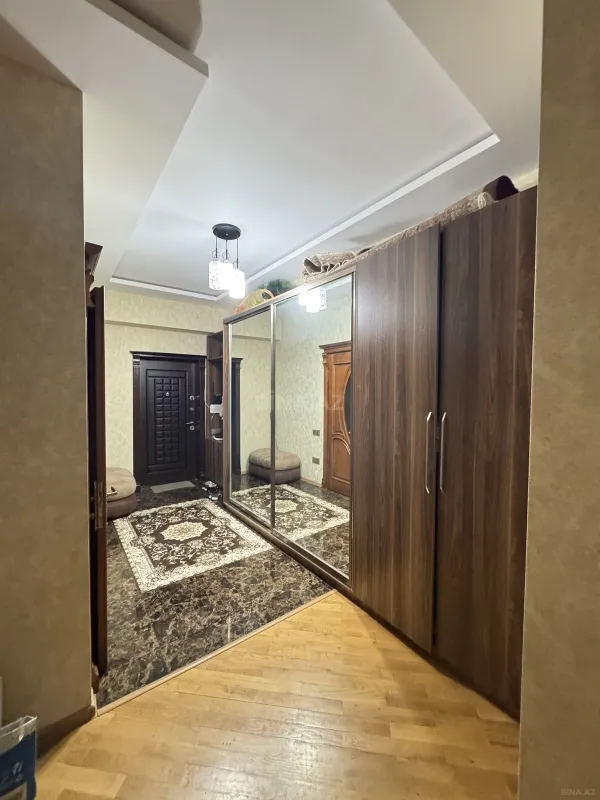 Kirayə verilir 3 otaqlı mənzil 110 m²