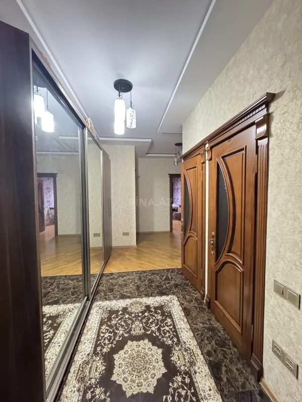 Kirayə verilir 3 otaqlı mənzil 110 m²