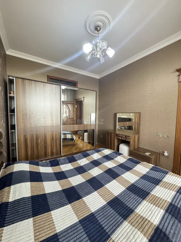 Kirayə verilir 3 otaqlı mənzil 110 m²
