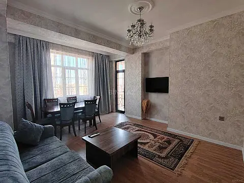 Kirayə verilir 3 otaqlı mənzil 128 m²