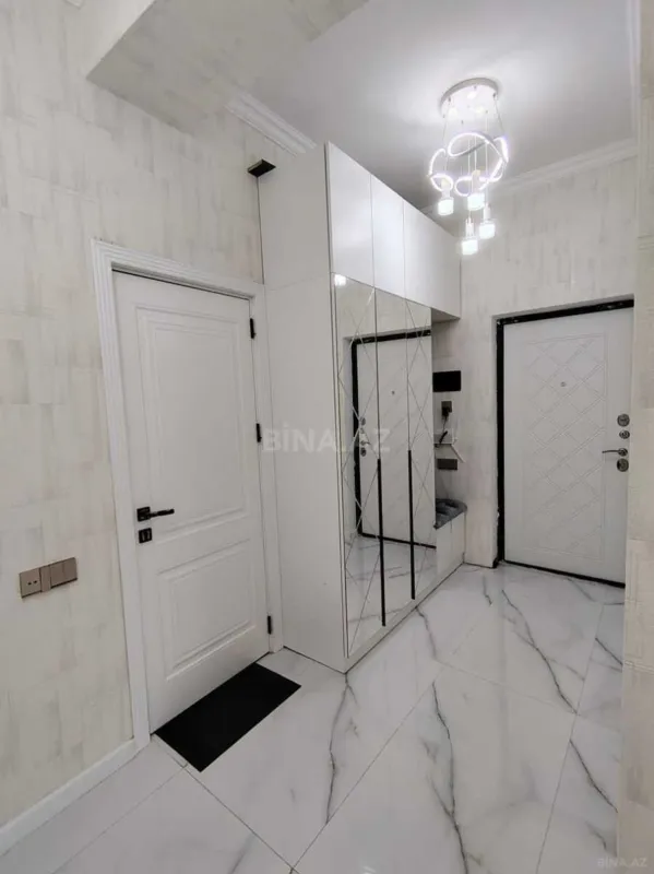 Kirayə verilir 3 otaqlı mənzil 128 m²