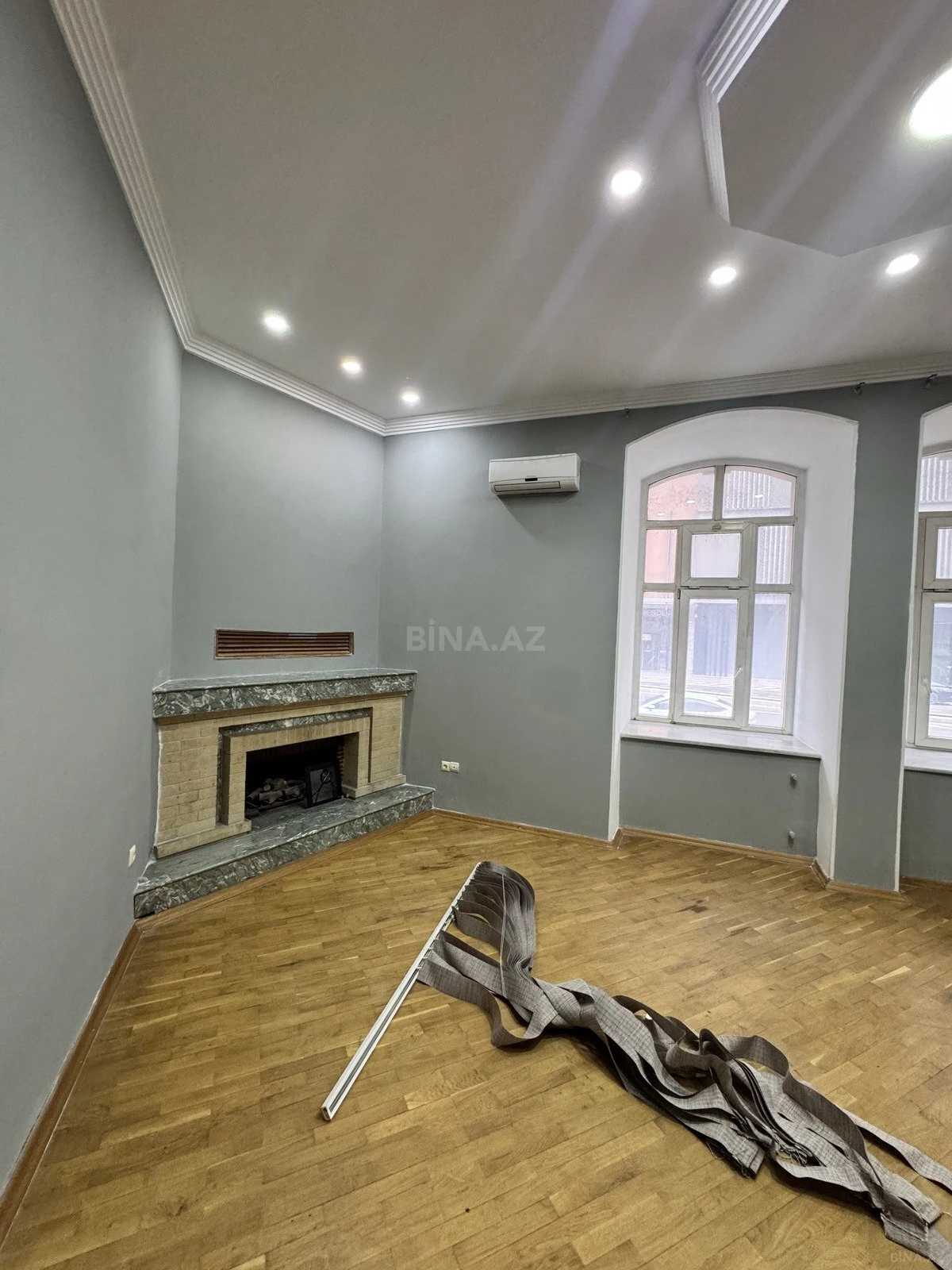 Kirayə verilir 5 otaqlı ofis 178 m²