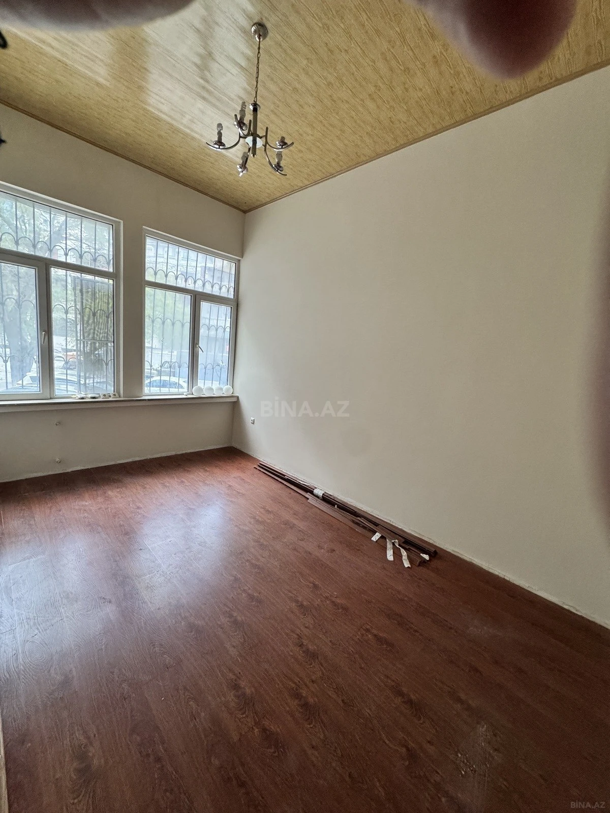Kirayə verilir 5 otaqlı ofis 178 m²
