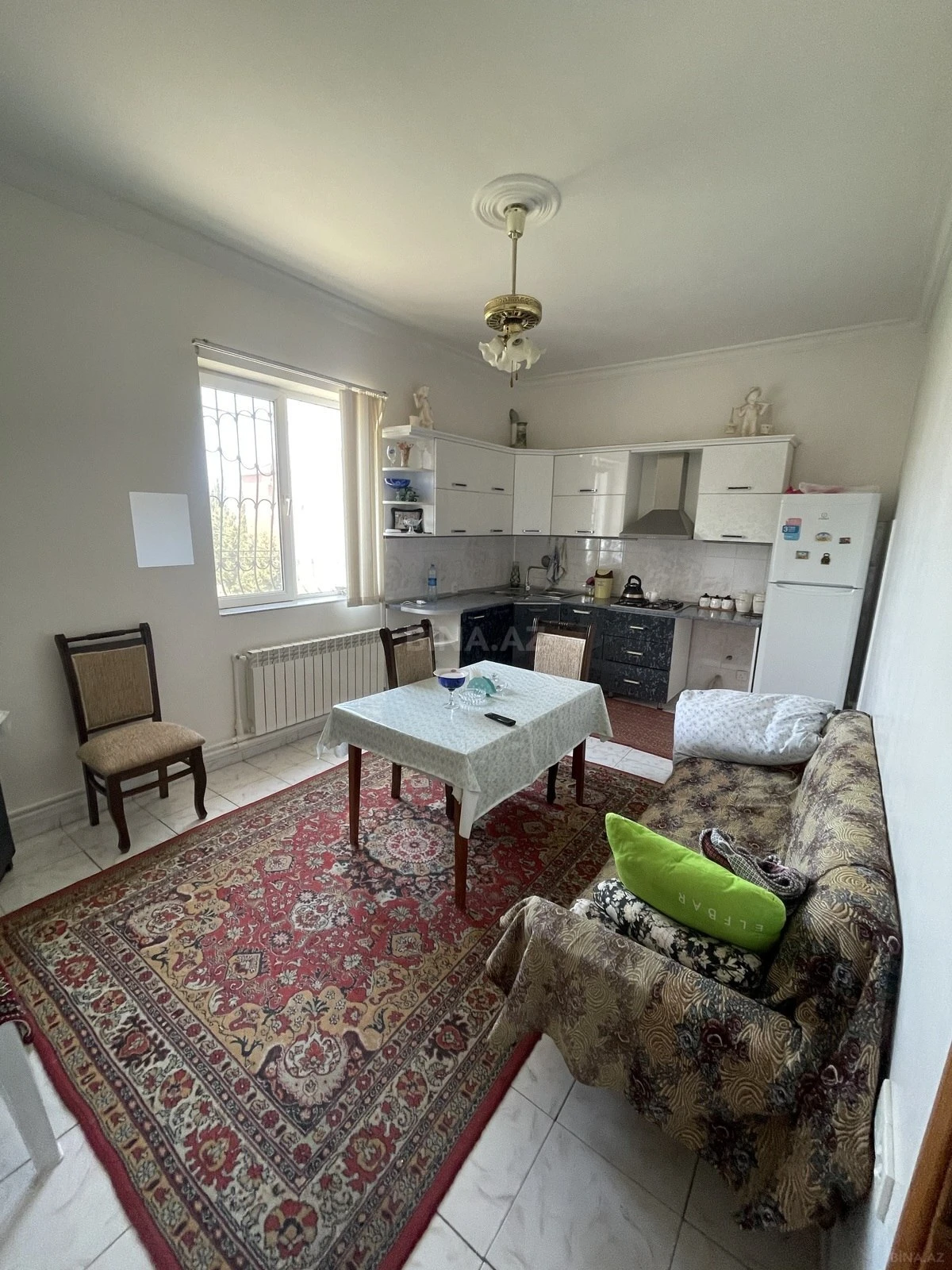 Kirayə verilir 6 otaqlı həyət evi 350 m²