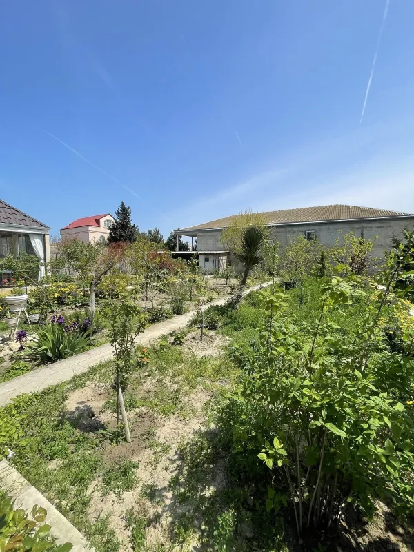 Kirayə verilir 6 otaqlı həyət evi 350 m²