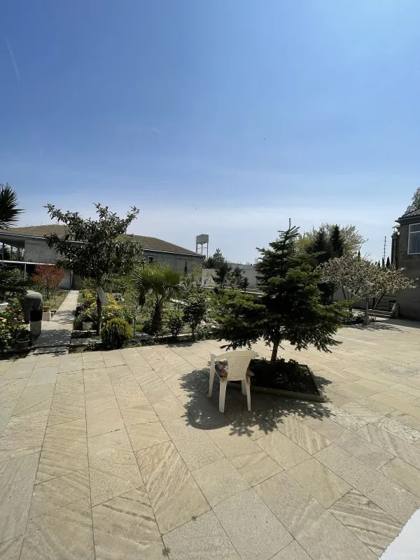 Kirayə verilir 6 otaqlı həyət evi 350 m²