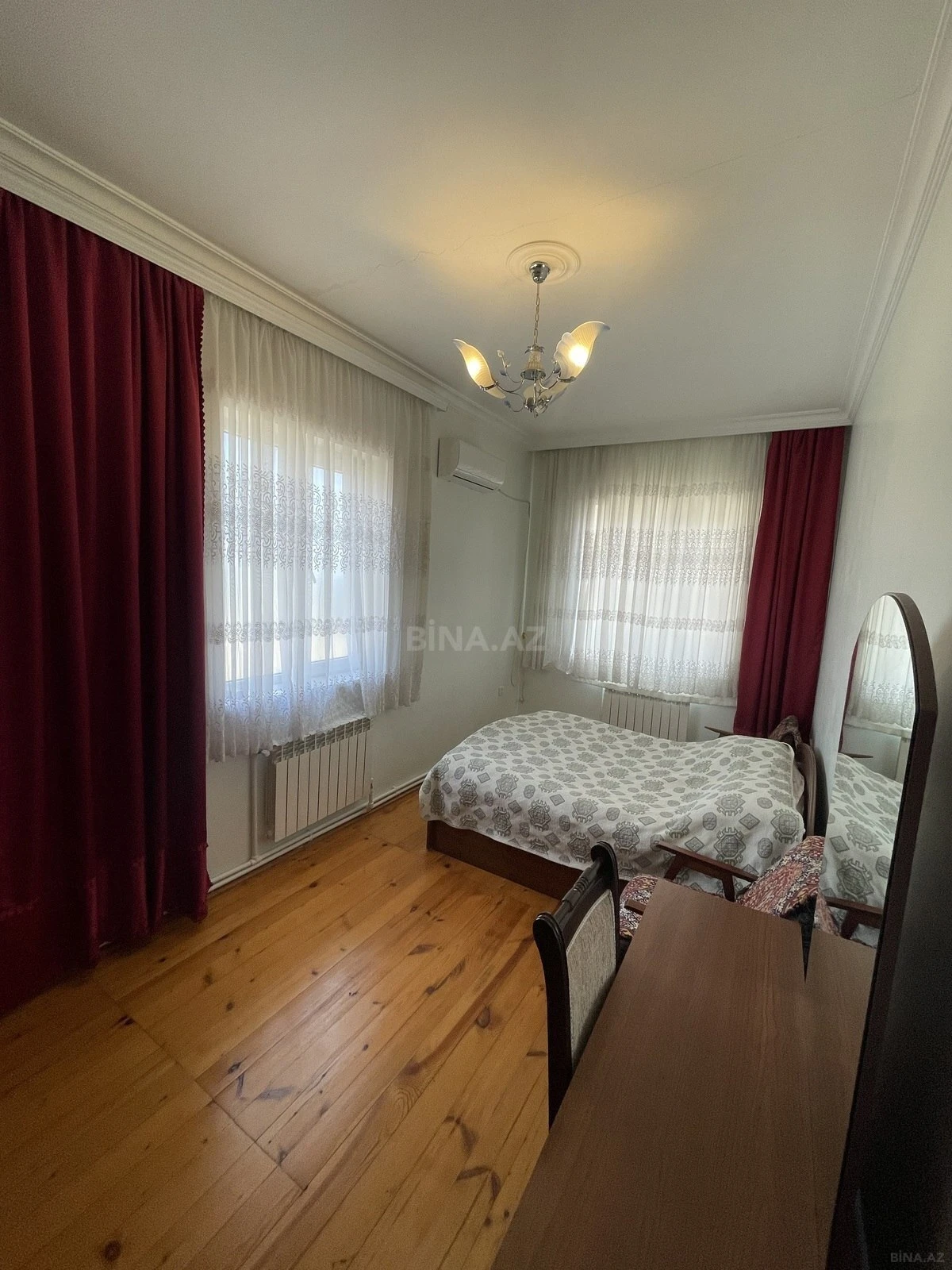 Kirayə verilir 6 otaqlı həyət evi 350 m²