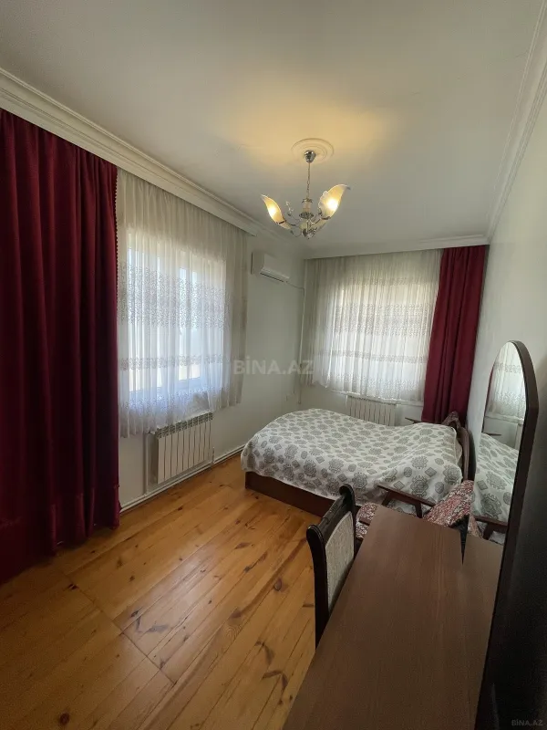 Kirayə verilir 6 otaqlı həyət evi 350 m²