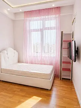 Satılır 3 otaqlı mənzil 70 m²