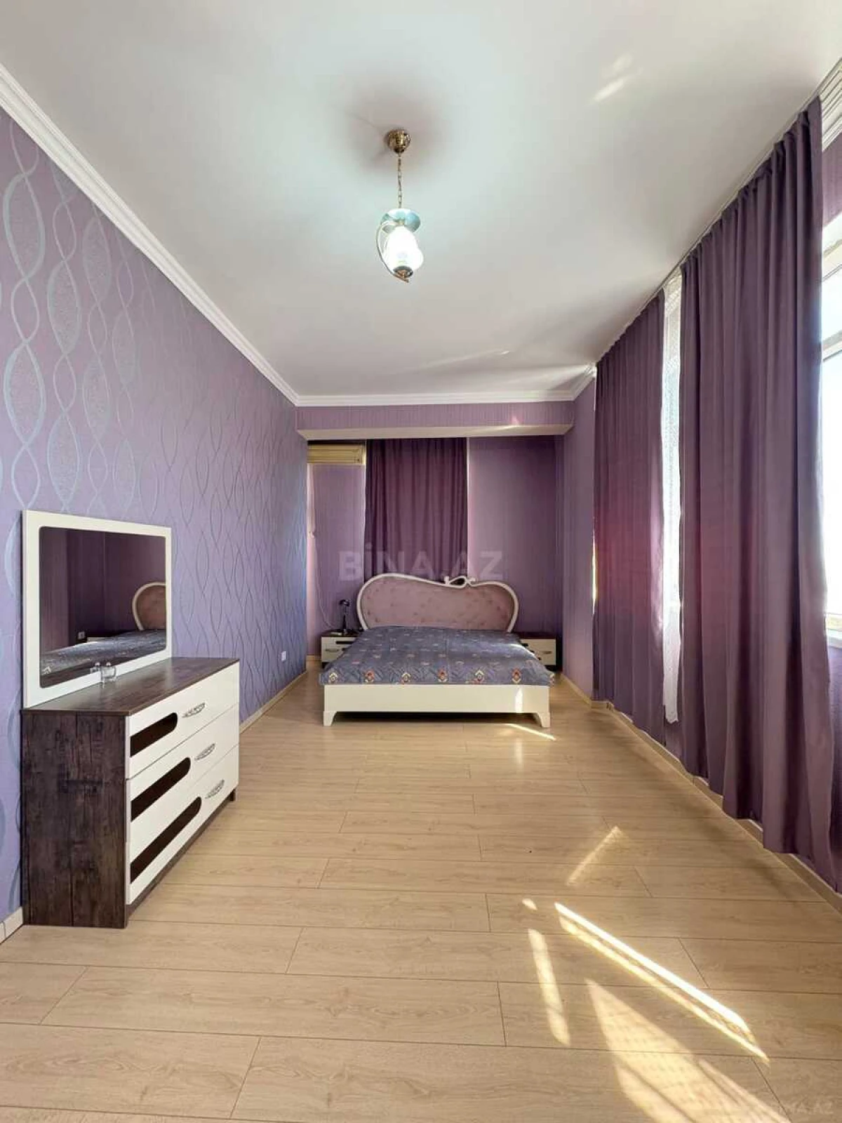 Kirayə verilir 4 otaqlı mənzil 150 m²