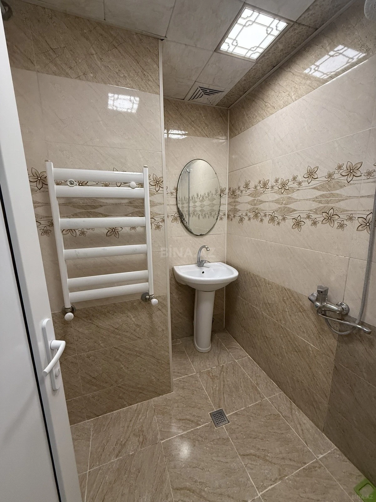 Satılır 1 otaqlı mənzil 35 m²