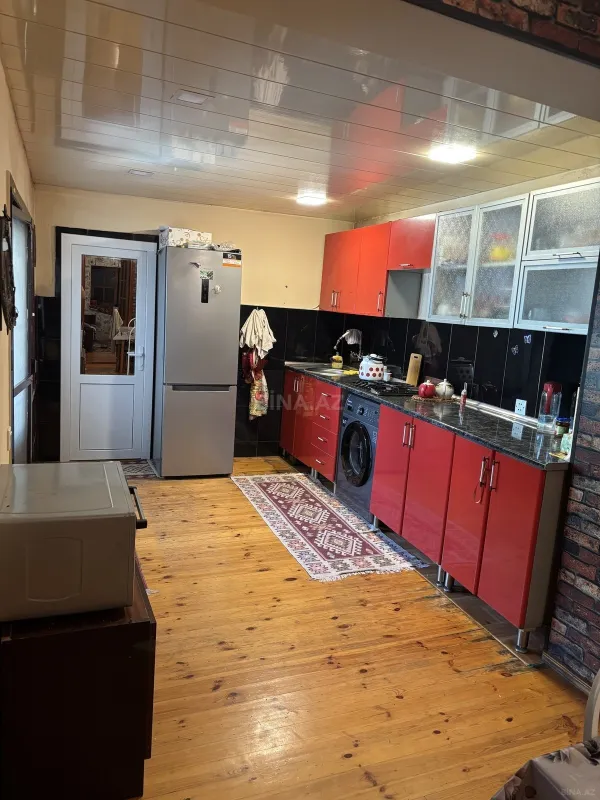 Kirayə verilir 4 otaqlı həyət evi 150 m²