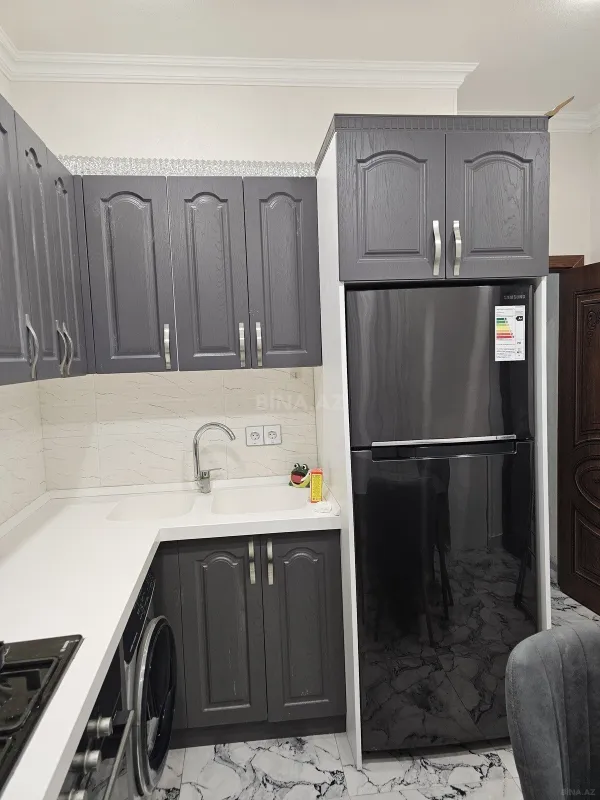 Kirayə verilir 2 otaqlı mənzil 80 m²