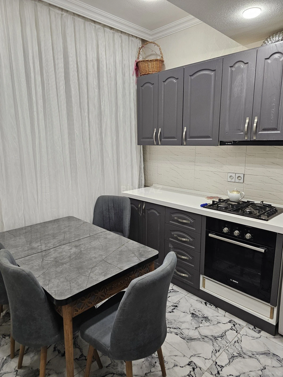 Kirayə verilir 2 otaqlı mənzil 80 m²