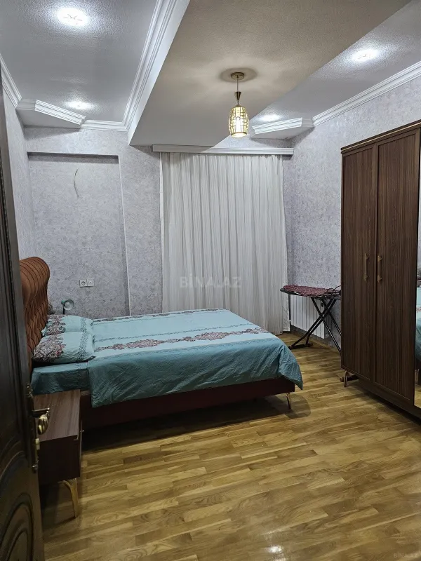 Kirayə verilir 2 otaqlı mənzil 80 m²