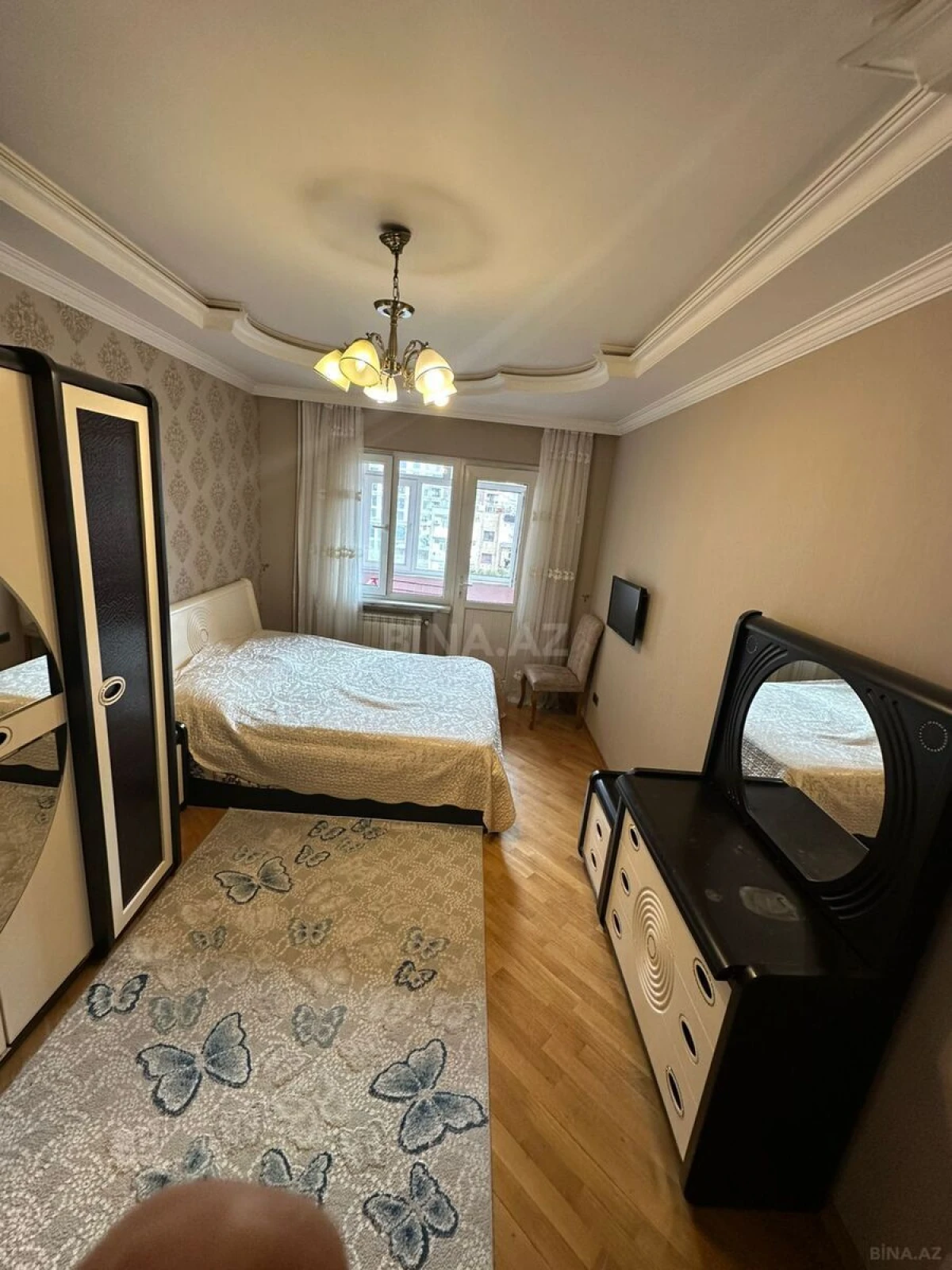 Kirayə verilir 3 otaqlı mənzil 100 m²