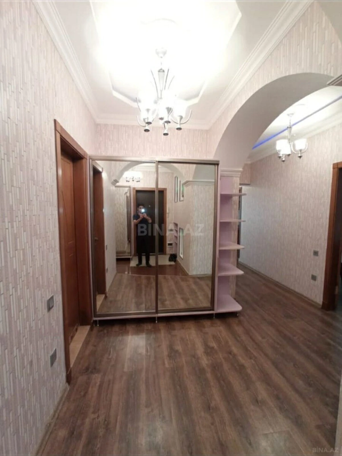 Satılır 2 otaqlı mənzil 85 m²
