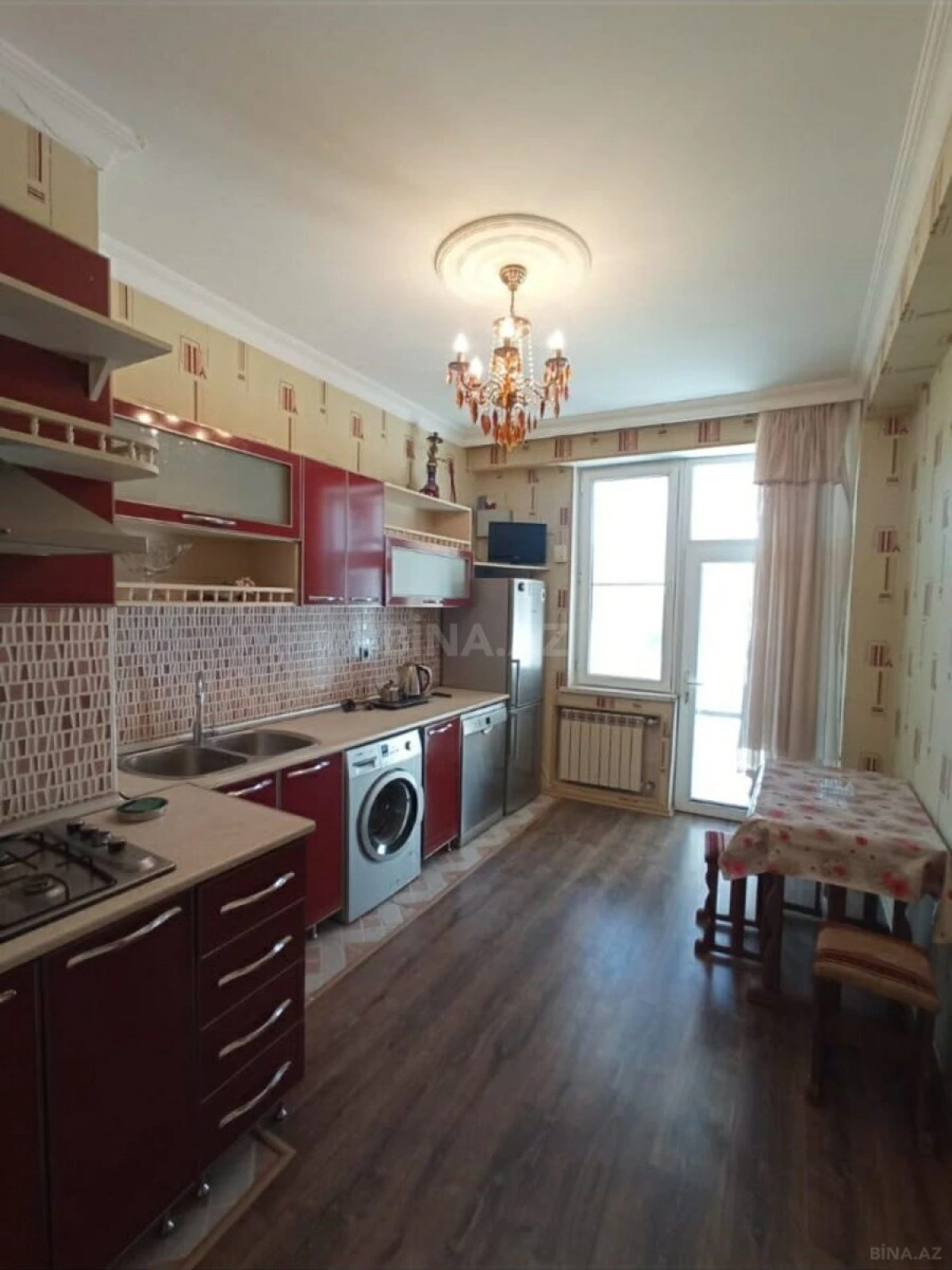 Satılır 2 otaqlı mənzil 85 m²