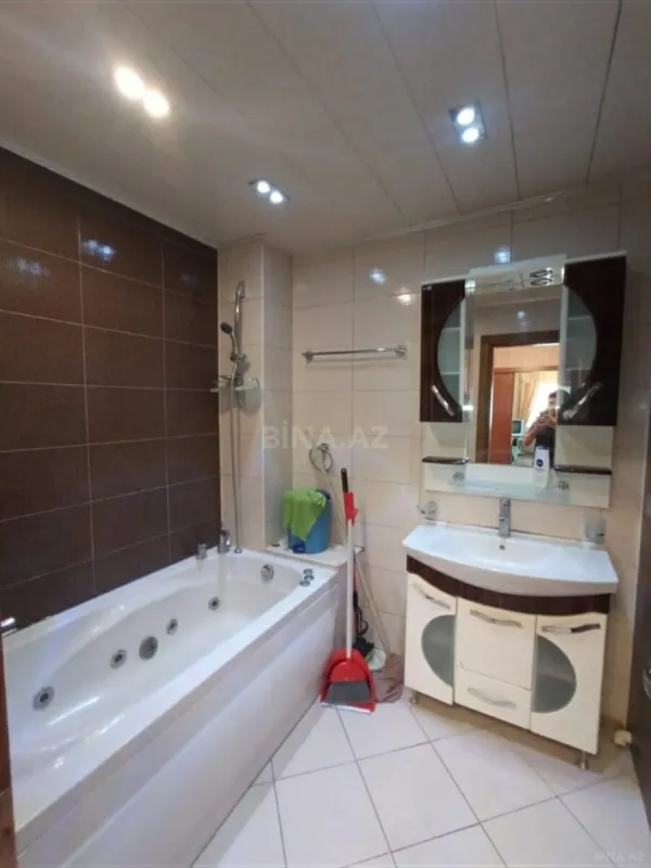 Satılır 2 otaqlı mənzil 85 m²