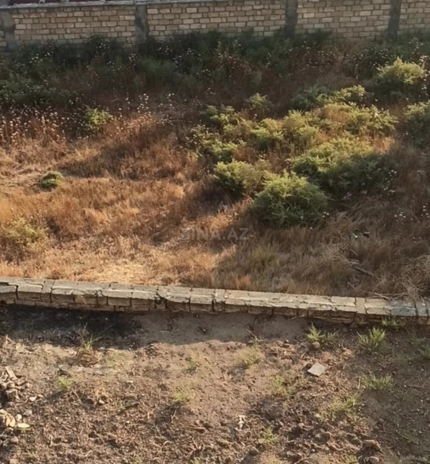 Satılır 14 otaqlı həyət evi 600 m²