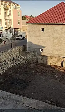 Satılır 14 otaqlı həyət evi 600 m²