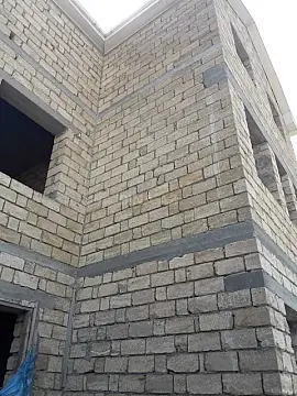 Satılır 14 otaqlı həyət evi 600 m²
