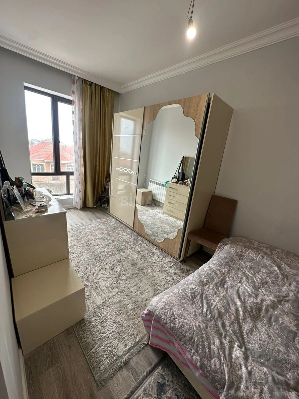 Satılır 4 otaqlı həyət evi 300 m²