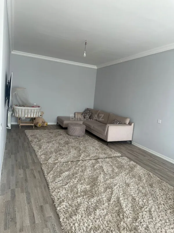 Satılır 4 otaqlı həyət evi 300 m²