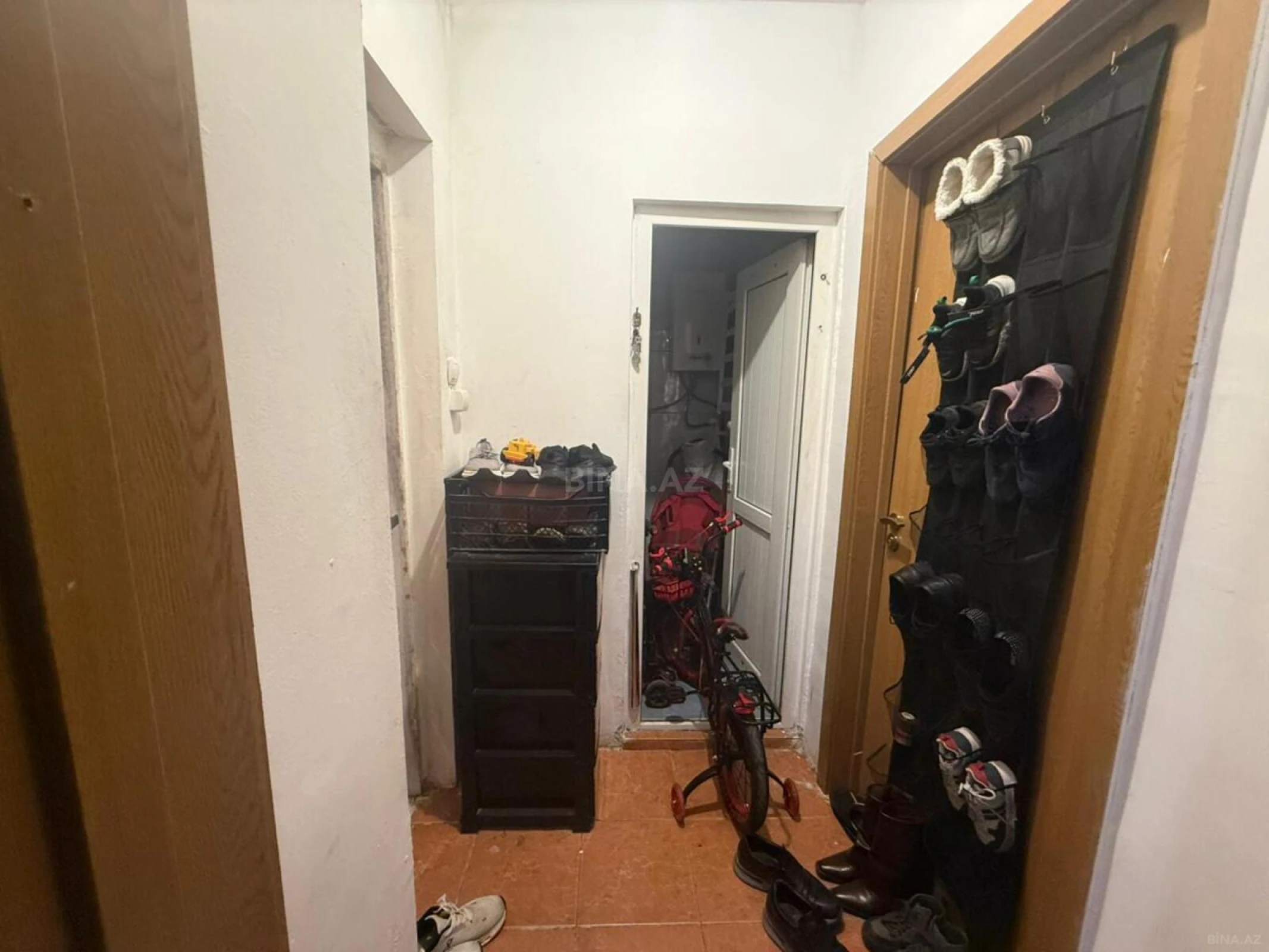 Satılır 4 otaqlı mənzil 100 m²