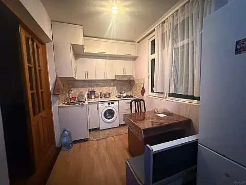 Satılır 4 otaqlı mənzil 100 m²
