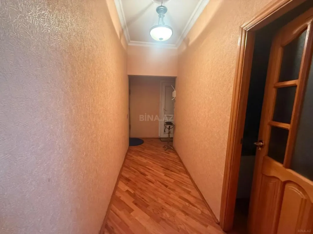 Satılır 4 otaqlı mənzil 100 m²