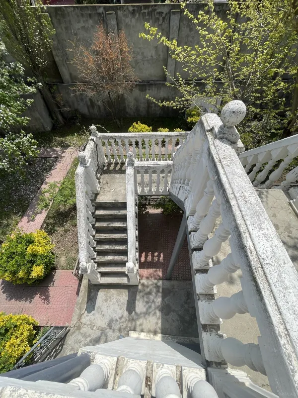 Satılır 7 otaqlı həyət evi 250 m²