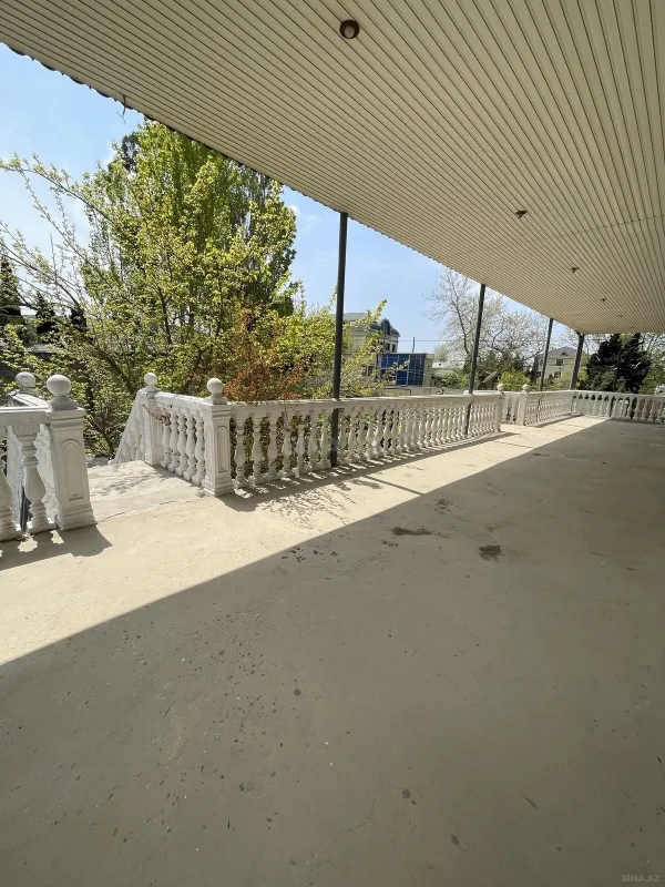 Satılır 7 otaqlı həyət evi 250 m²
