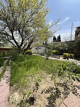 Satılır 7 otaqlı həyət evi 250 m²