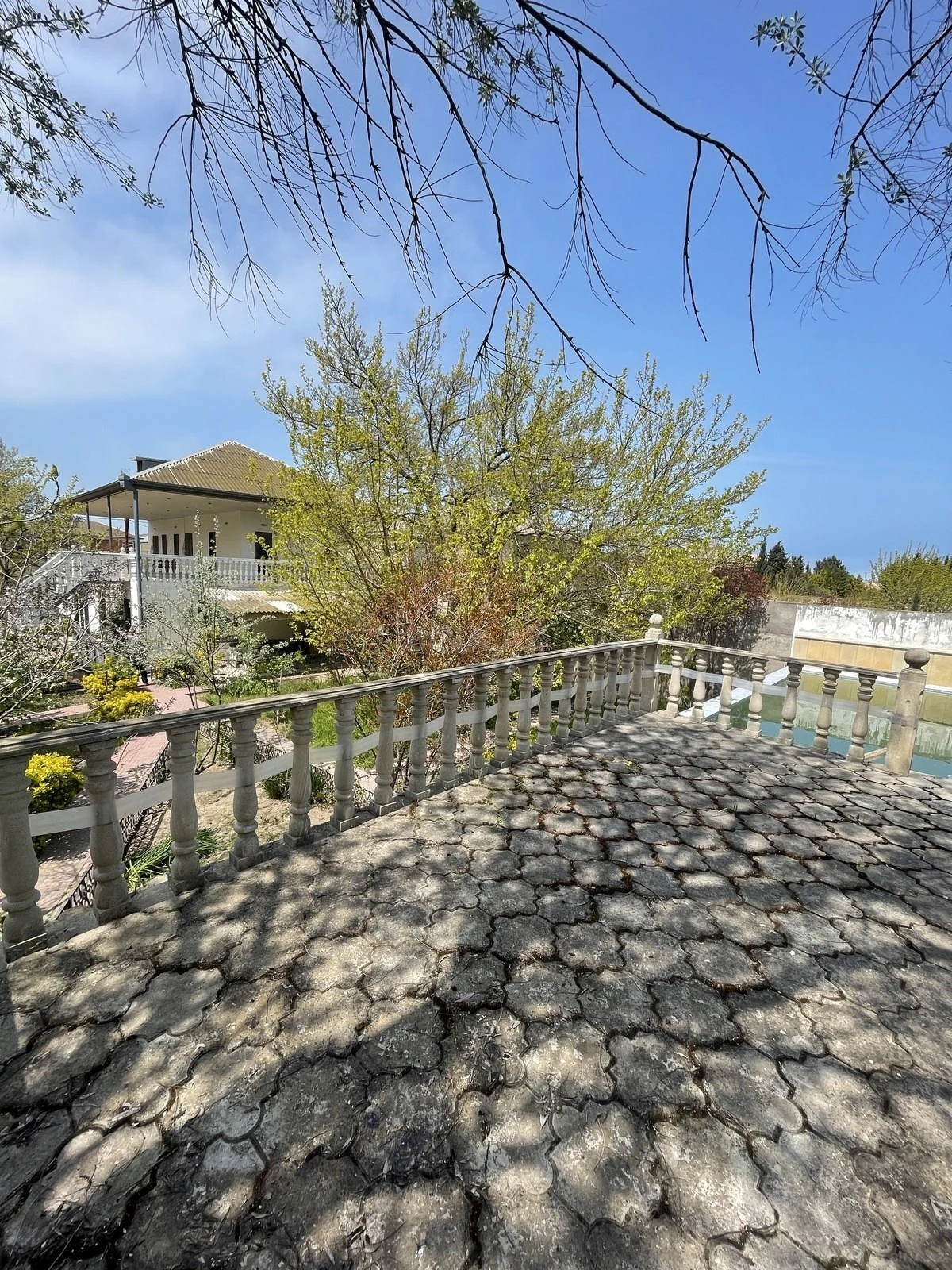 Satılır 7 otaqlı həyət evi 250 m²