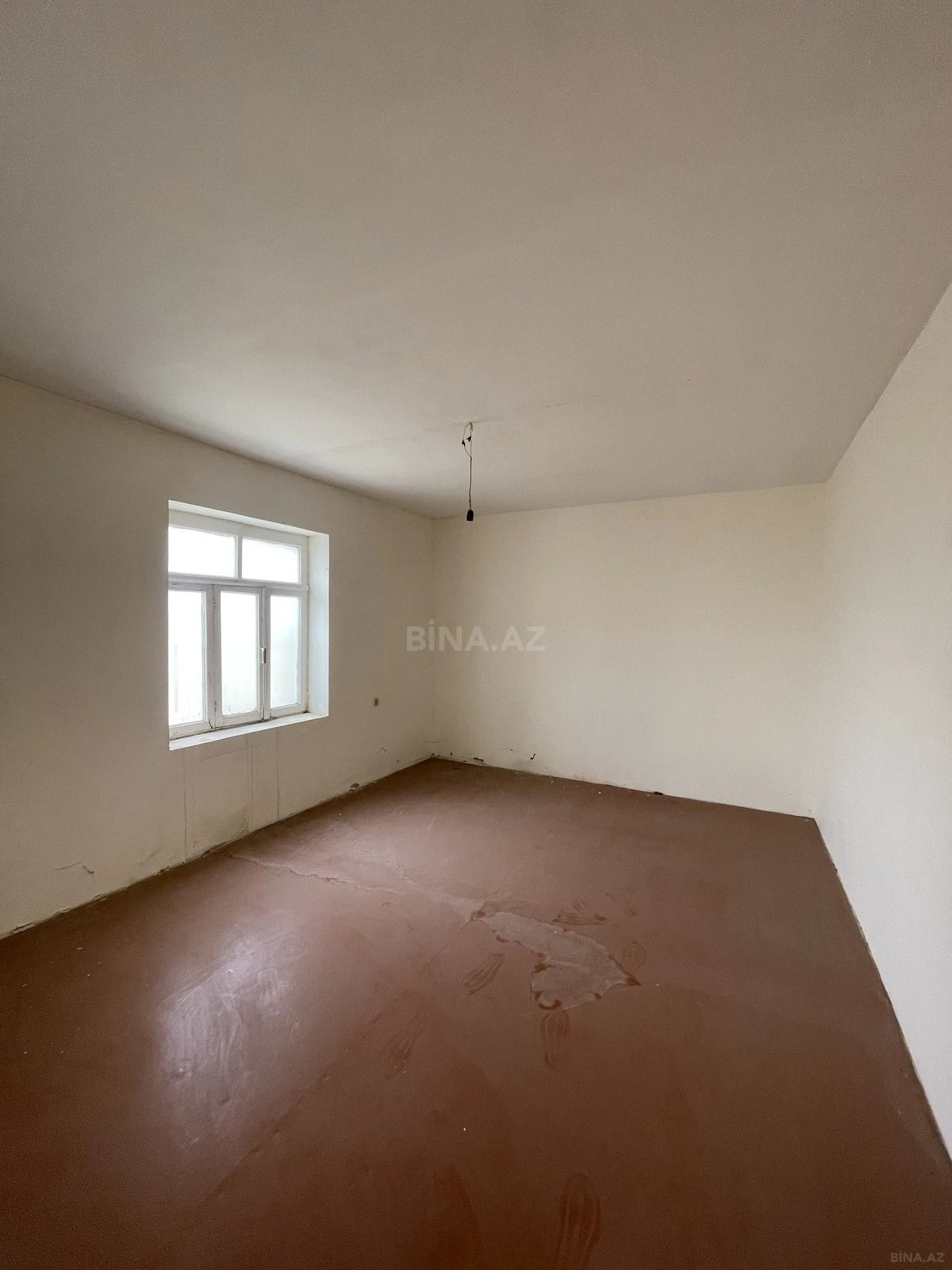 Satılır 7 otaqlı həyət evi 250 m²