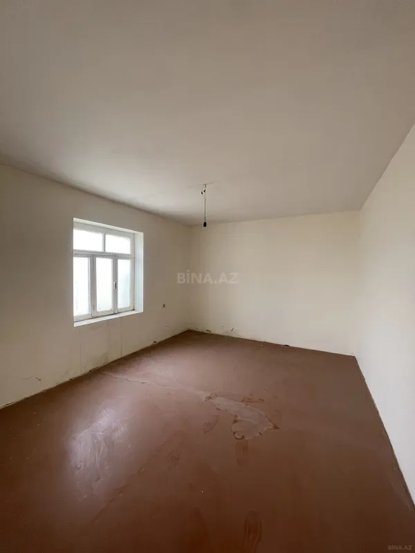 Satılır 7 otaqlı həyət evi 250 m²