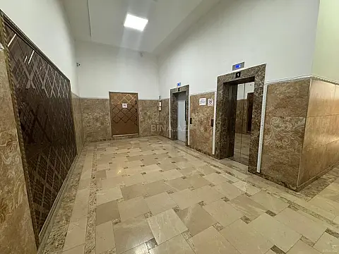 Satılır 2 otaqlı mənzil 93.3 m²