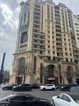 Satılır 2 otaqlı mənzil 93.3 m²