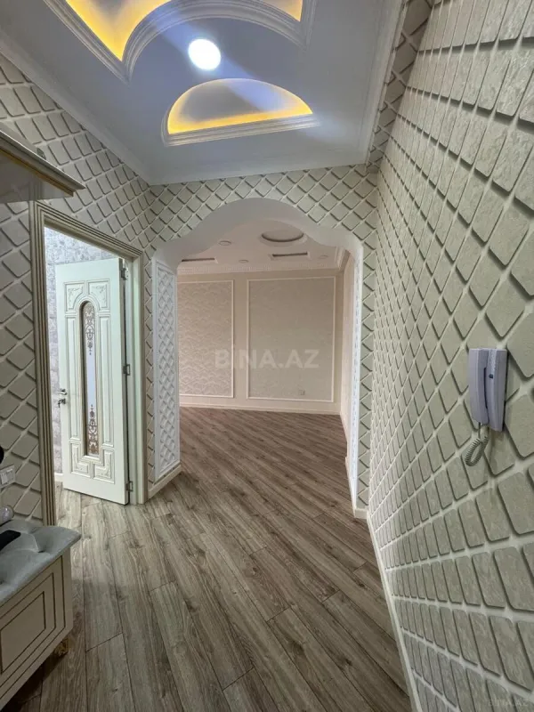 Satılır 2 otaqlı mənzil 93.3 m²