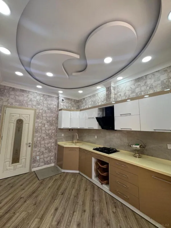 Satılır 2 otaqlı mənzil 93.3 m²