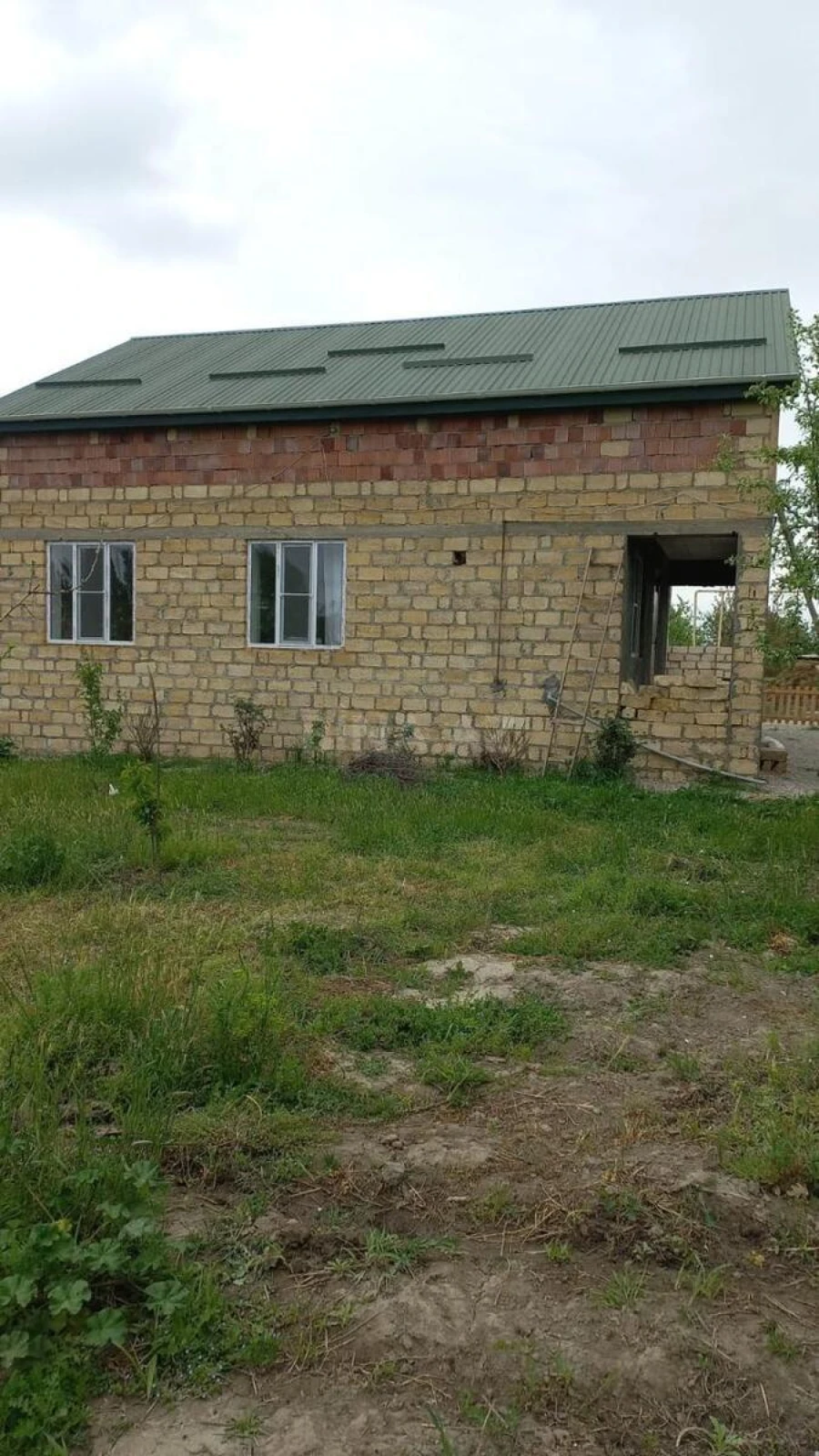 Kirayə verilir 3 otaqlı həyət evi 100 m²