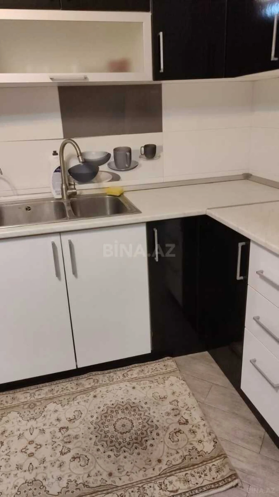 Kirayə verilir 3 otaqlı mənzil 130 m²