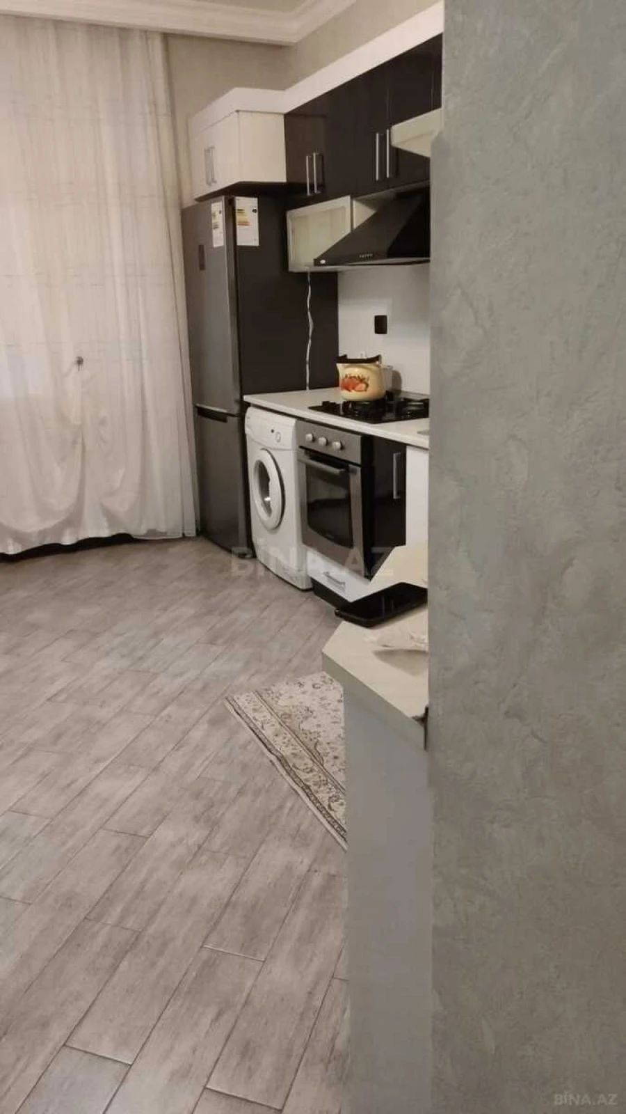 Kirayə verilir 3 otaqlı mənzil 130 m²