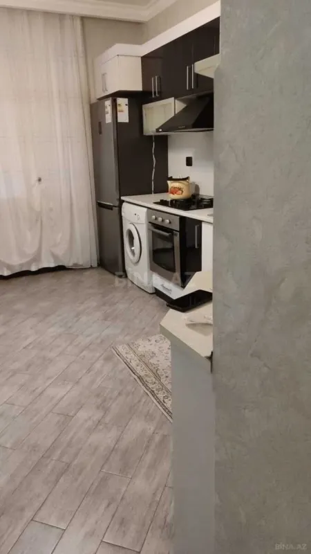 Kirayə verilir 3 otaqlı mənzil 130 m²