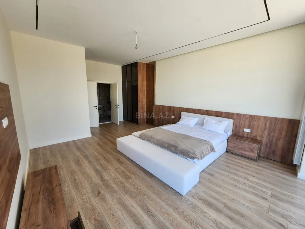 Satılır 5 otaqlı həyət evi 480 m²