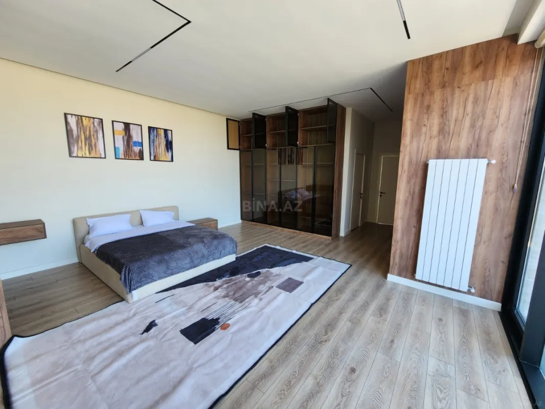Satılır 5 otaqlı həyət evi 480 m²