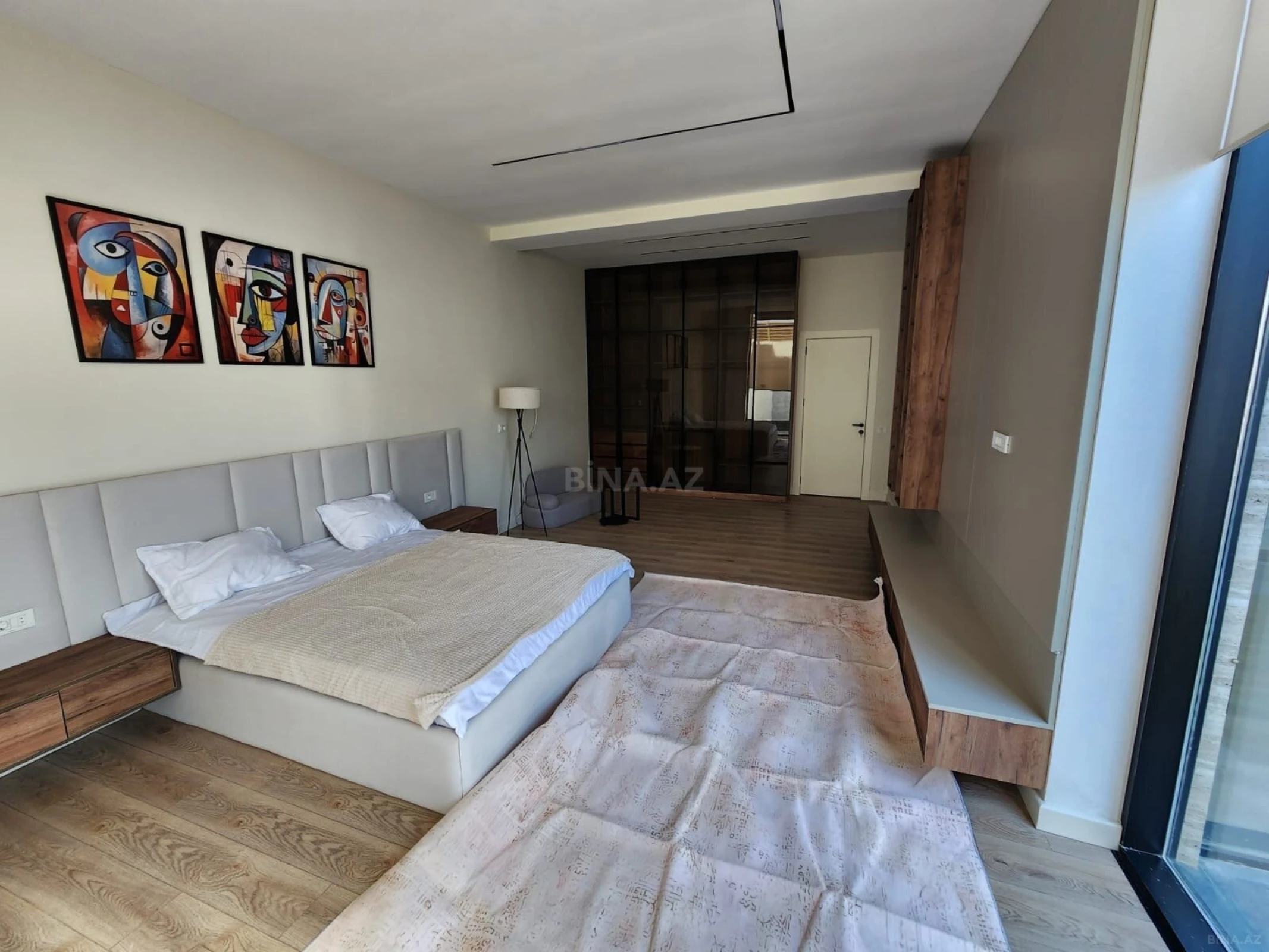 Satılır 5 otaqlı həyət evi 480 m²