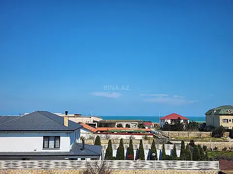 Satılır 5 otaqlı həyət evi 480 m²